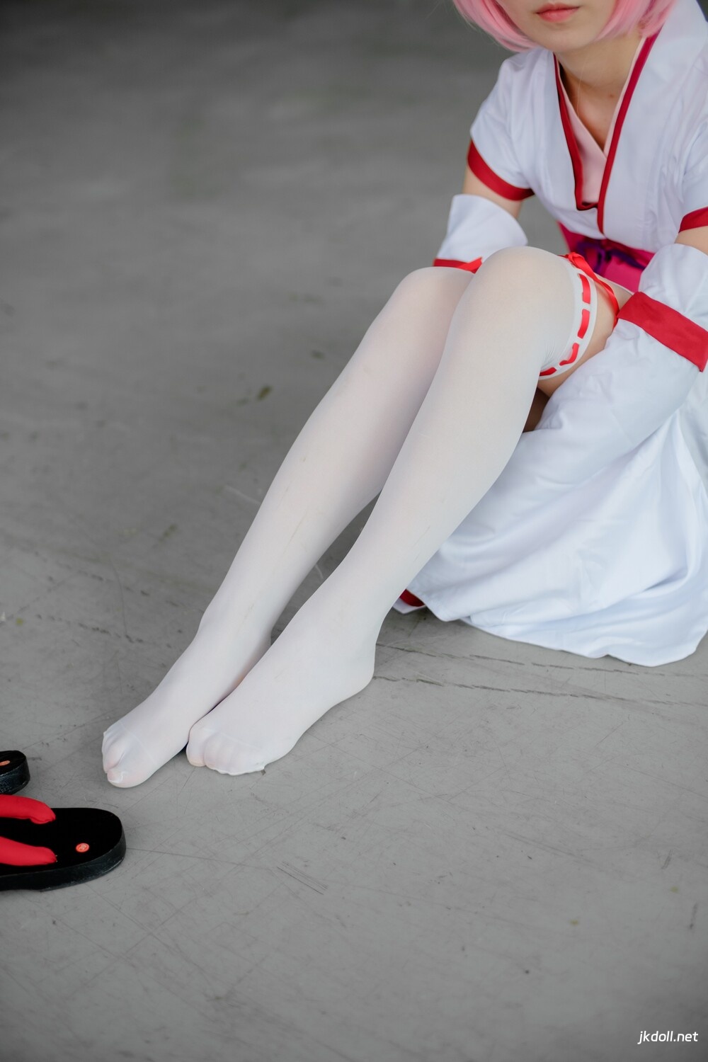 图片[5]-森萝财团 FREE-002 漫展cosplay白丝长腿特写 [15P-79MB]-JKDOLL