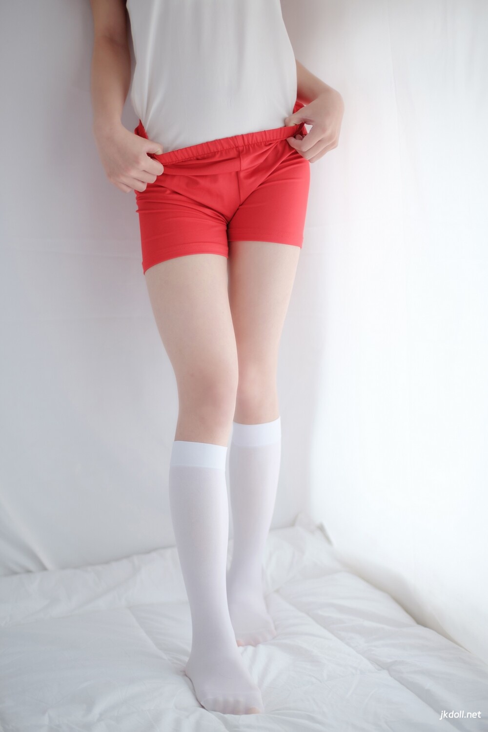 图片[1]-森萝财团 R15-024 白红黑 [57P-309MB]-JKDOLL